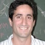 Quelques propriétés des homéomorphismes symplectiques