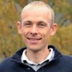 Une formule de convolution de Saksman et son application aux séries de Dirichlet