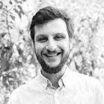 Compositional relational reasoning via operational game semantics